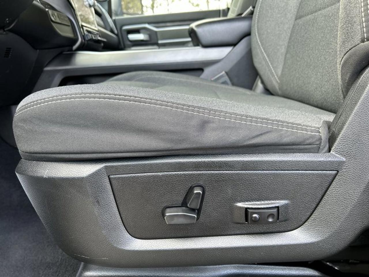 2023 RAM 2500 Big Horn Crew Cab 6'4 Box 4x4 | Heated Steering Wheel | Heated Seats Photo