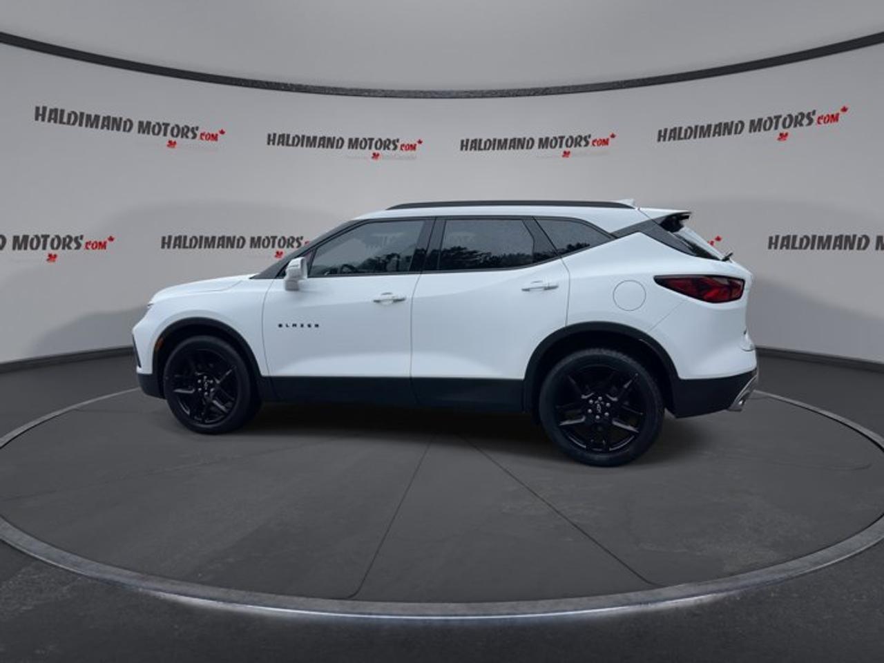 2019 Chevrolet Blazer 2LT AWD | No accidents Photo4