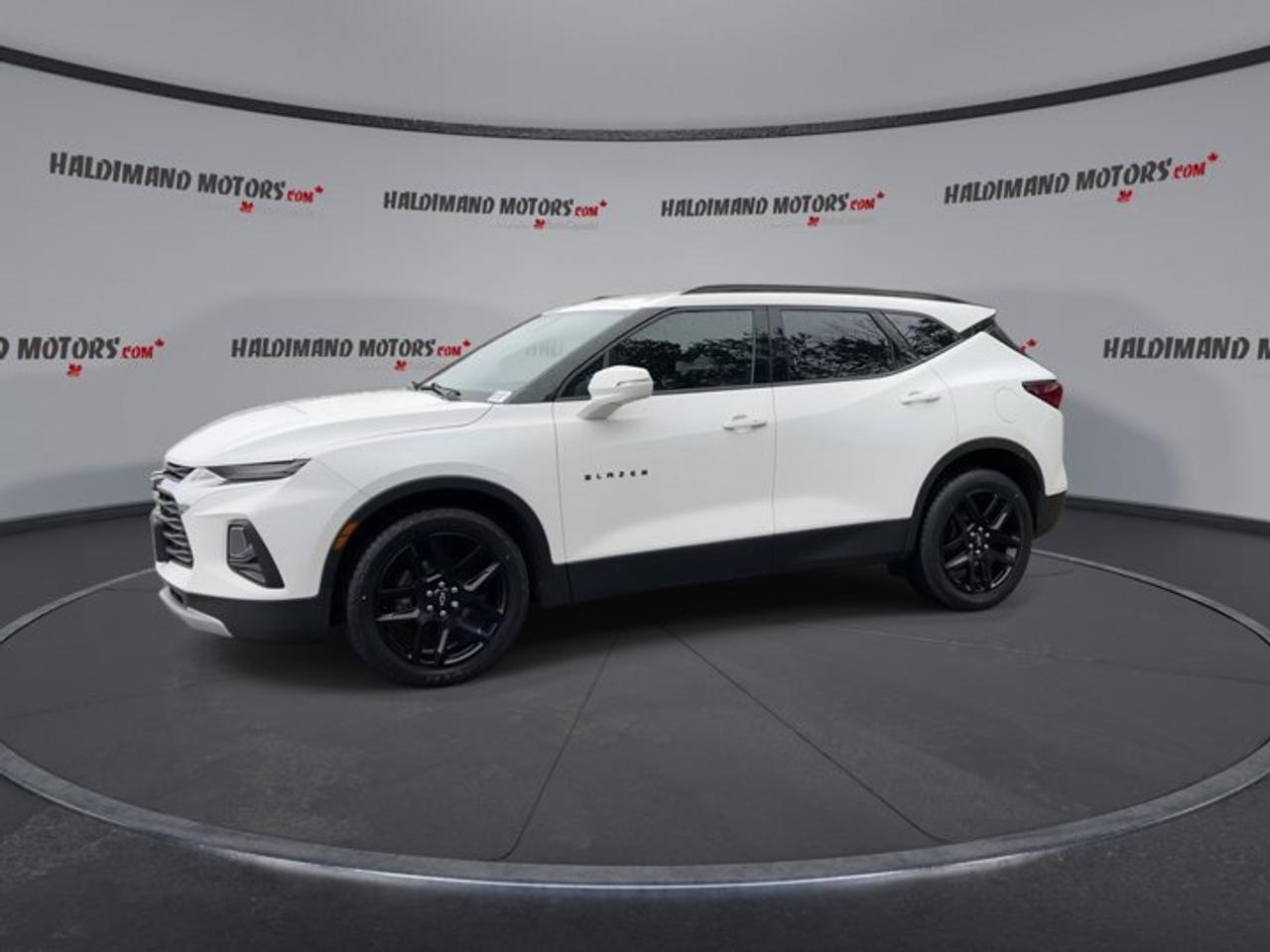 2019 Chevrolet Blazer 2LT AWD | No accidents Photo3