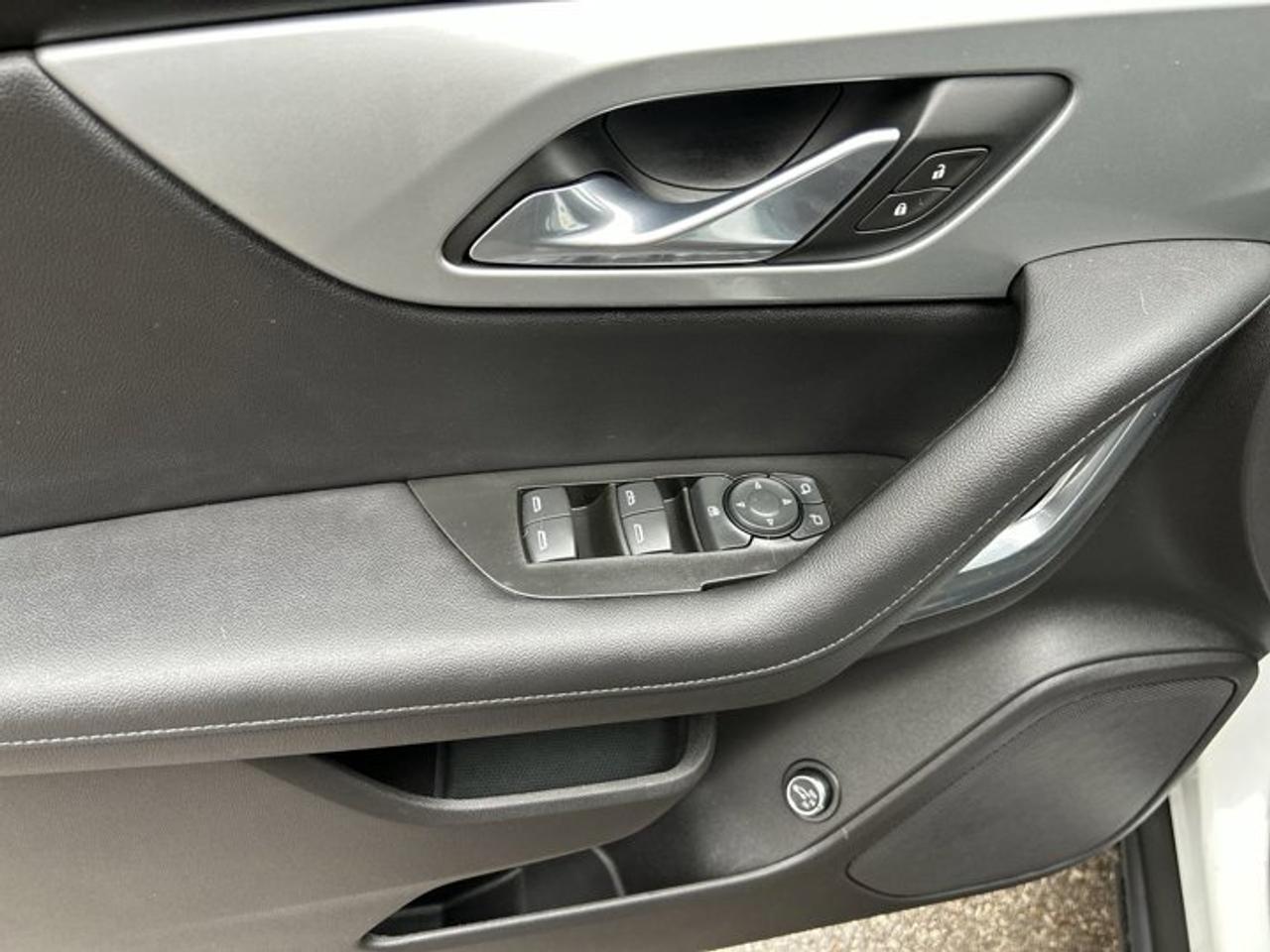 2019 Chevrolet Blazer 2LT AWD | No accidents Photo