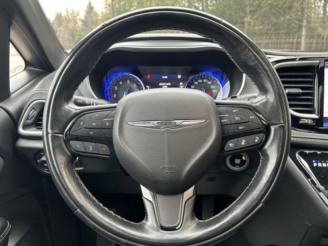 2022 Chrysler Pacifica Touring L | Panoramic Roof |  Leather Seats | Remote Start | Photo