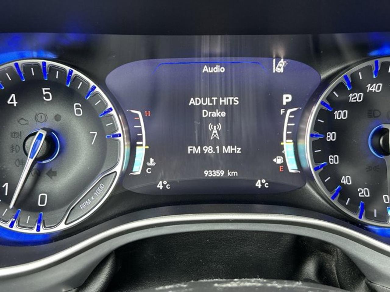 2022 Chrysler Pacifica Touring L | Panoramic Roof |  Leather Seats | Remote Start | Photo