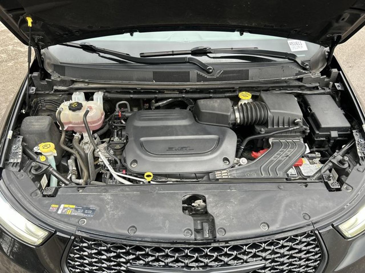 2022 Chrysler Pacifica Touring L | Panoramic Roof |  Leather Seats | Remote Start | Photo