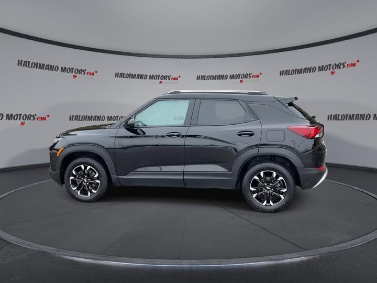 2023 Chevrolet TrailBlazer LT AWD Photo