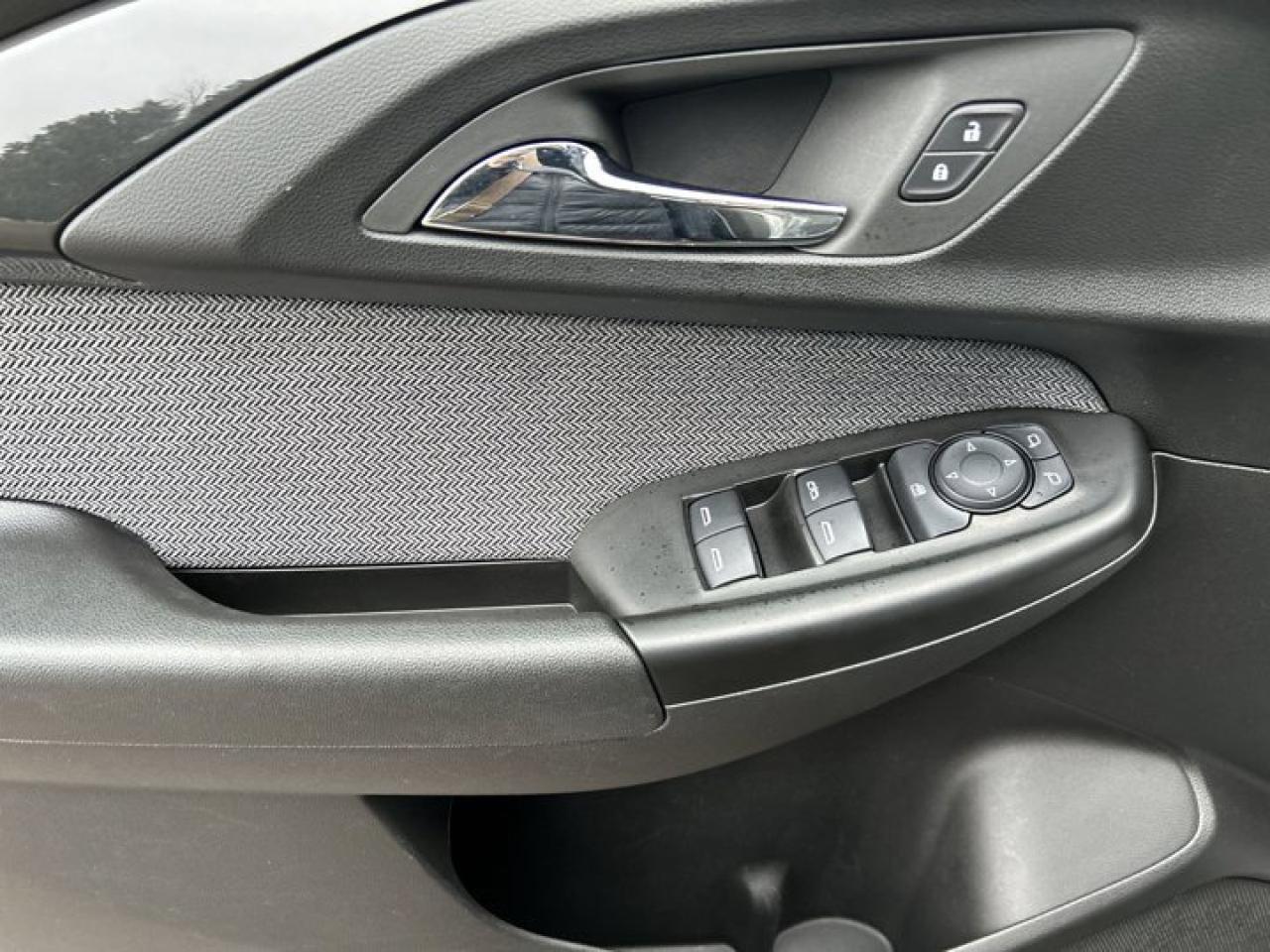 2023 Chevrolet TrailBlazer LT AWD Photo