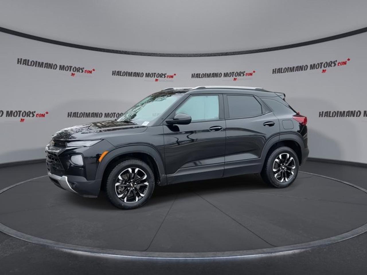 2023 Chevrolet TrailBlazer LT AWD | No accidents Photo