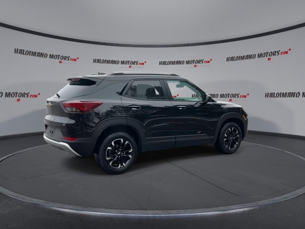 2023 Chevrolet TrailBlazer LT AWD | No accidents Photo