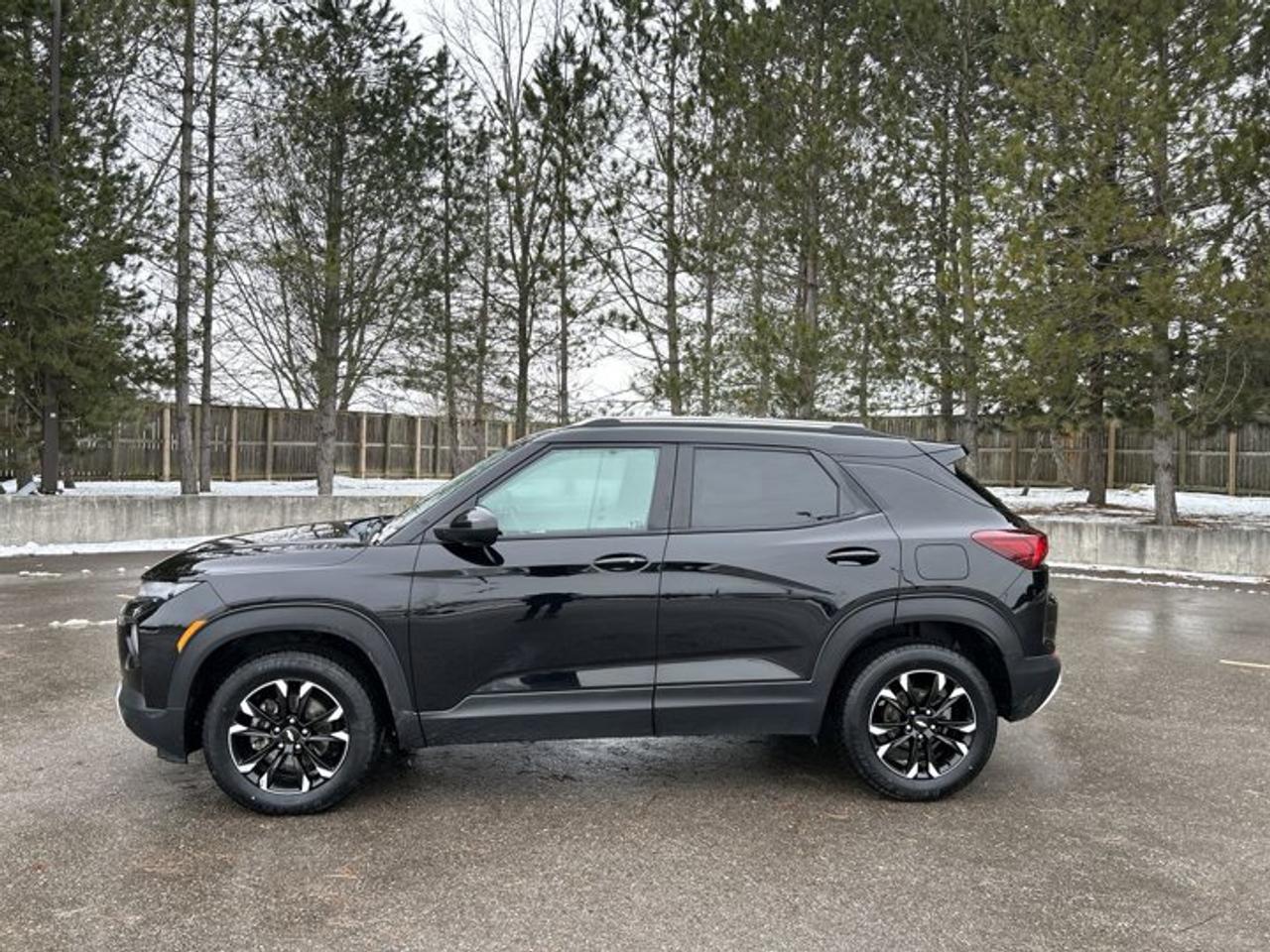 2023 Chevrolet TrailBlazer LT AWD | No accidents Photo
