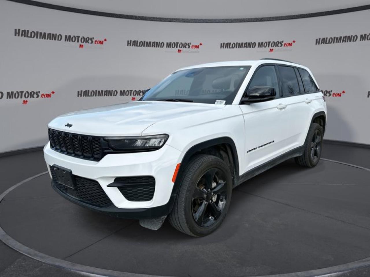 Used 2024 Jeep Grand Cherokee Altitude 4X4 | Remote Start | Sunroof | Heated Seats for sale in Cayuga, ON