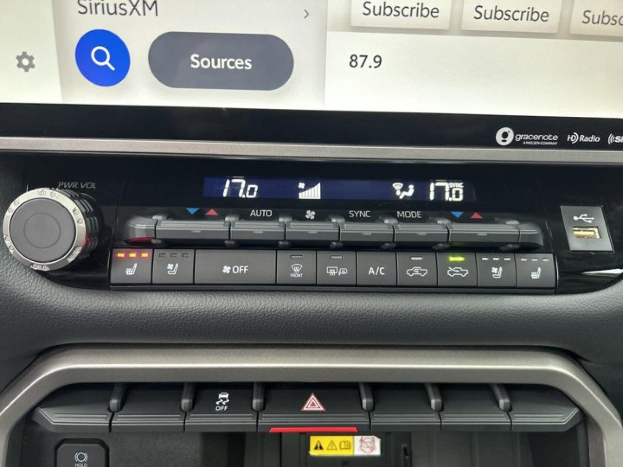 2024 Toyota Tundra Limited 4X4 CrewMax | Panoramic Roof | Leather Seats | AC Seats Photo