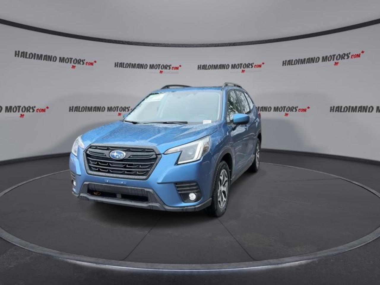 2024 Subaru Forester TOURING AWD Photo2