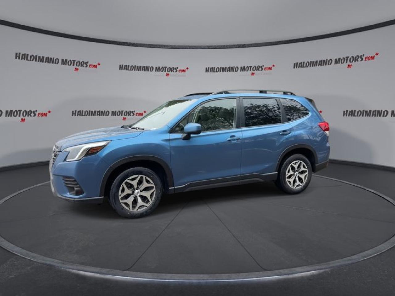 2024 Subaru Forester TOURING AWD Photo3