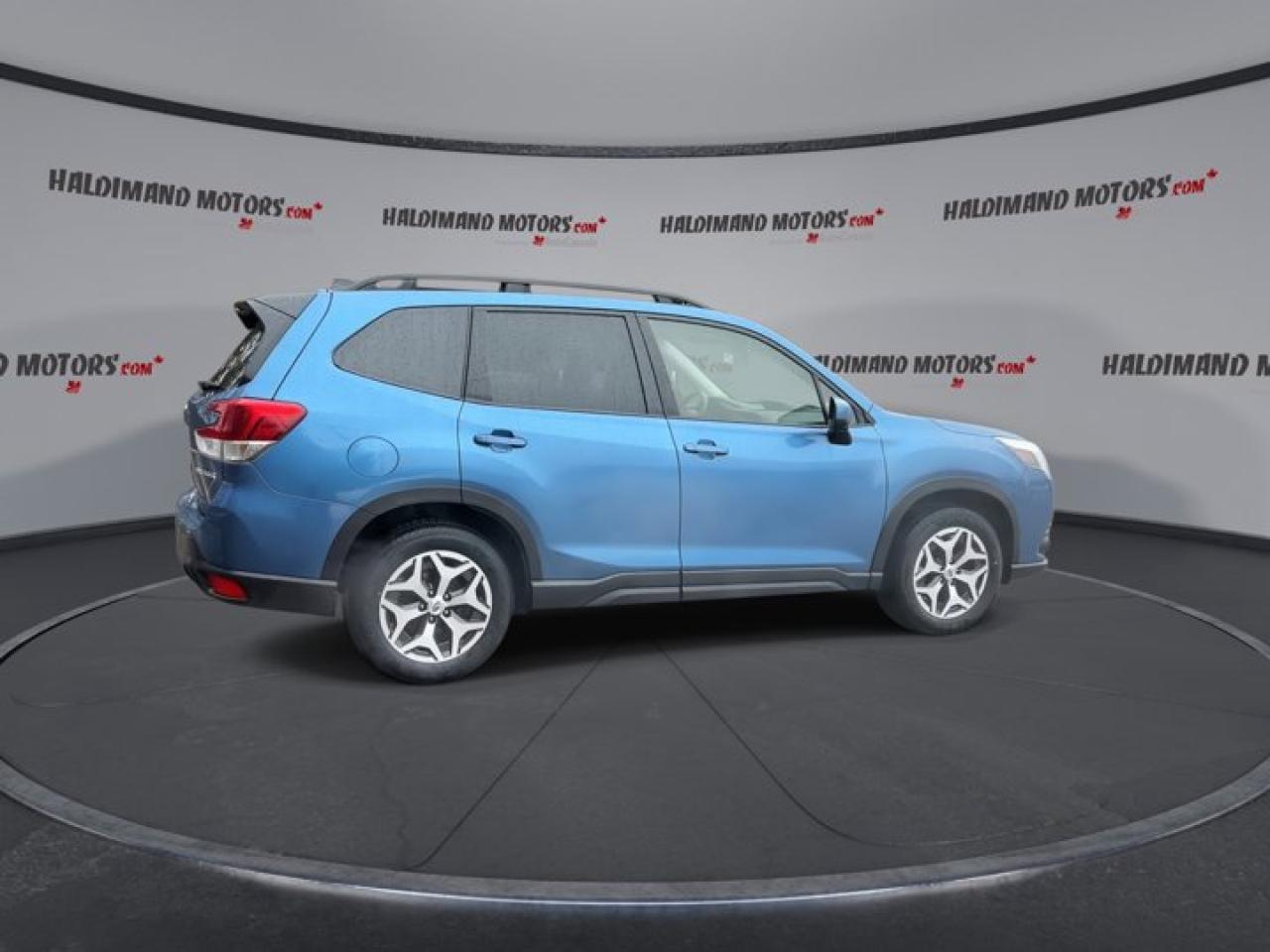 2024 Subaru Forester TOURING AWD Photo