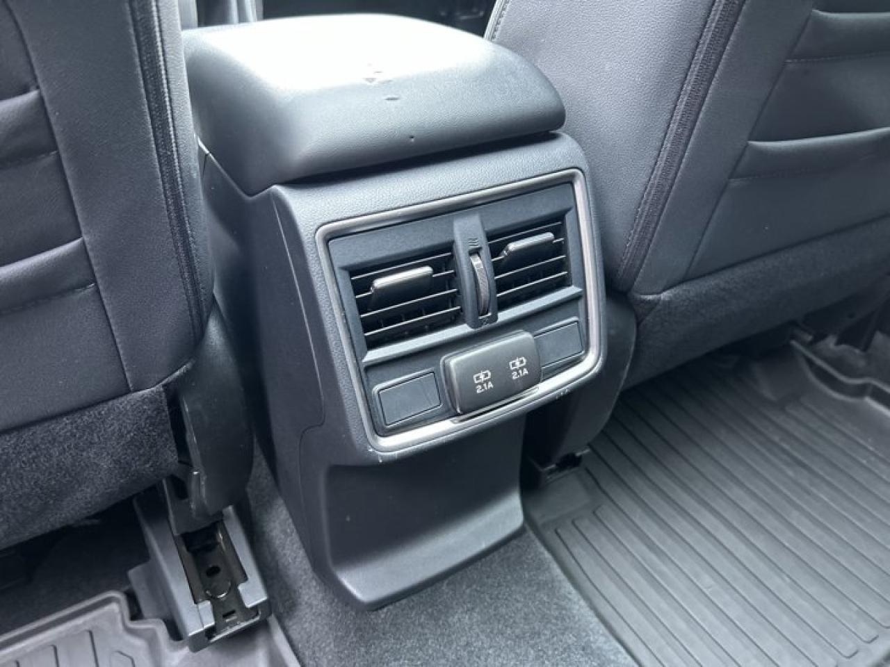 2024 Subaru Forester TOURING AWD Photo