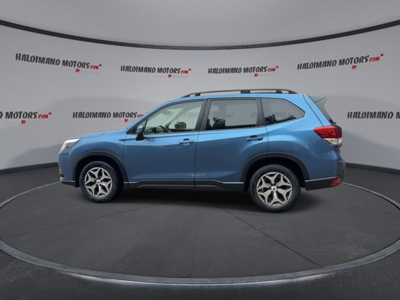 2024 Subaru Forester TOURING AWD Photo