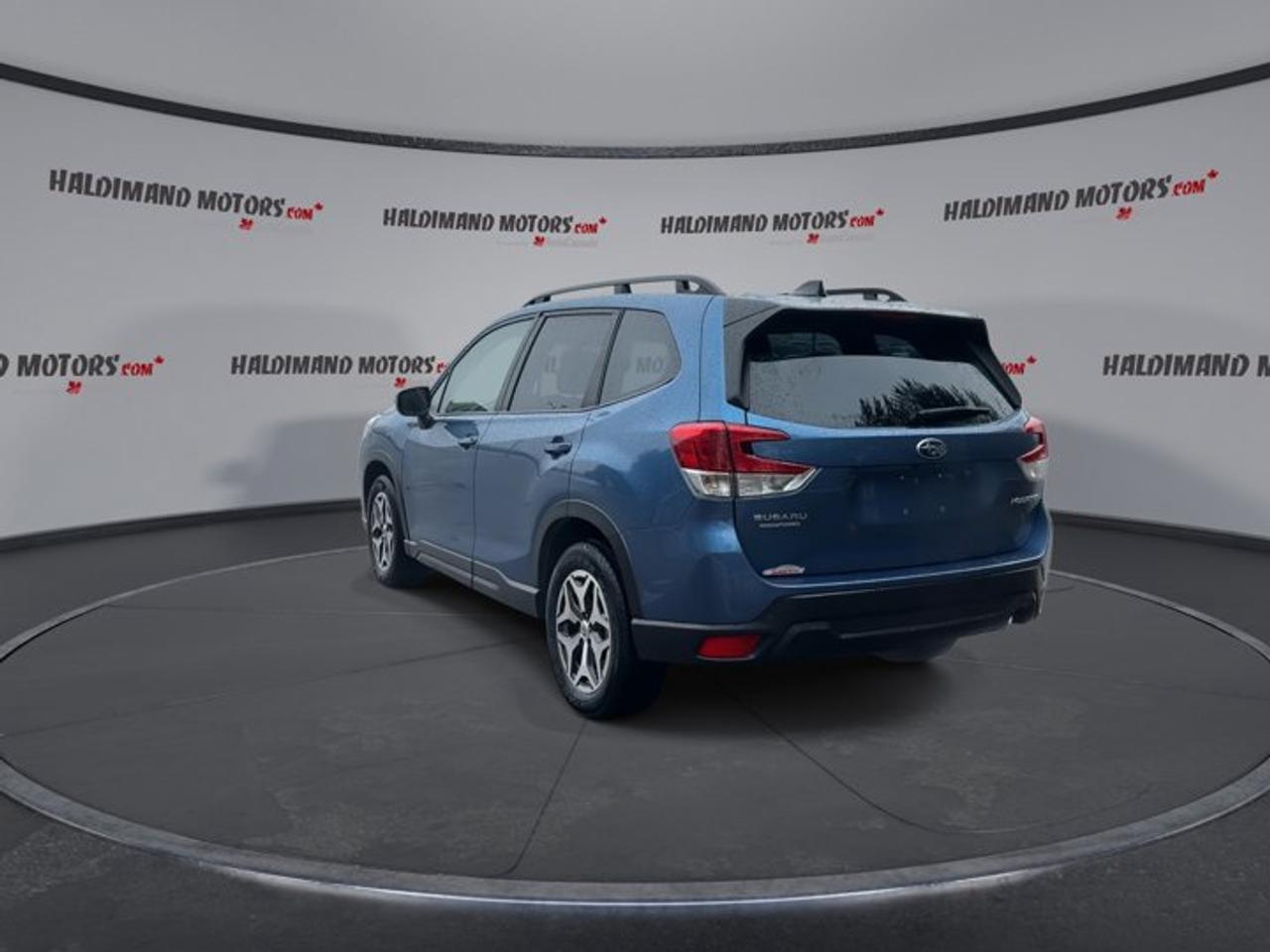 2024 Subaru Forester TOURING AWD Photo