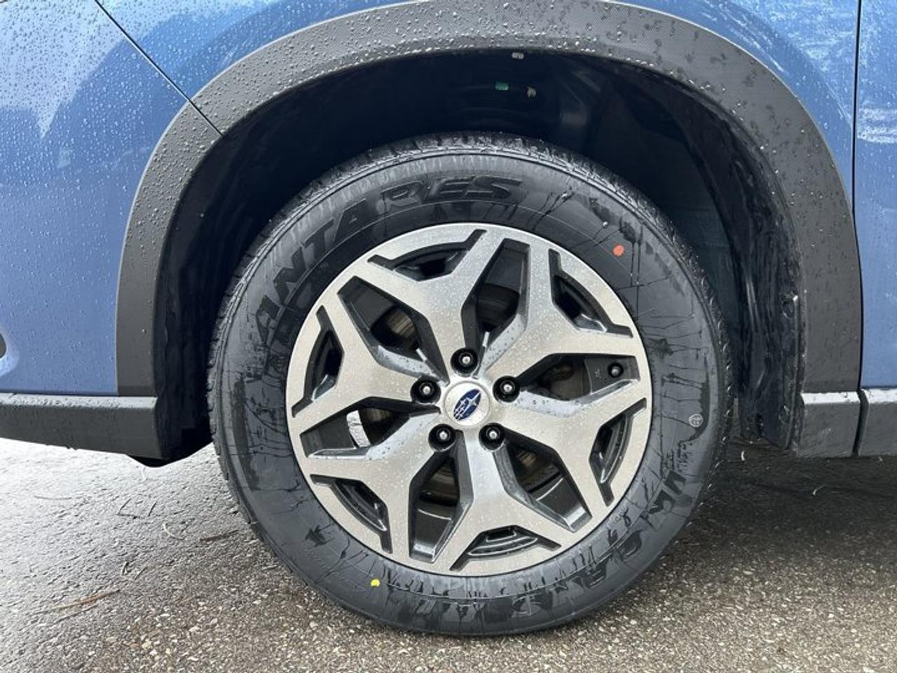 2024 Subaru Forester TOURING AWD Photo