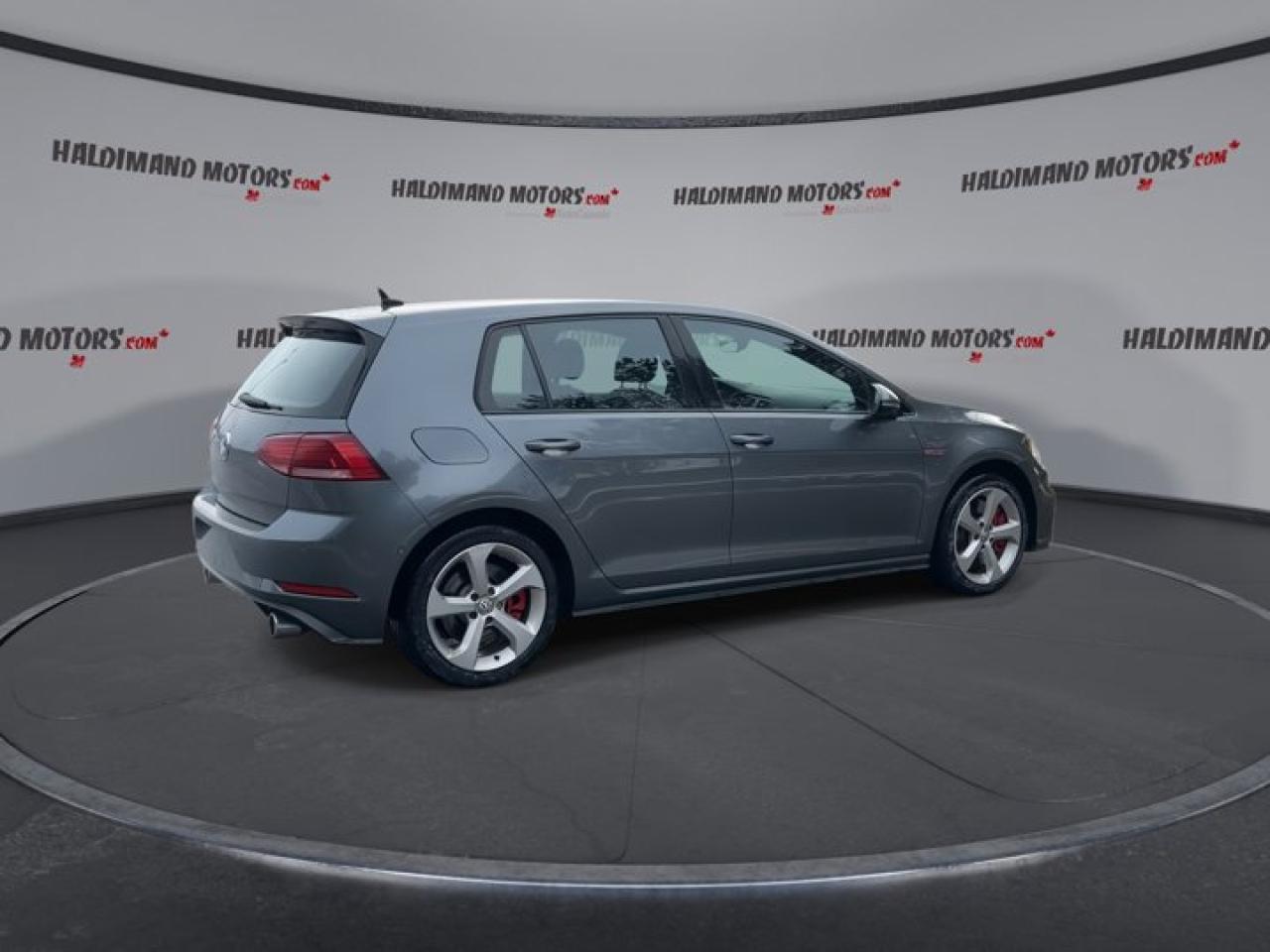 2019 Volkswagen Golf GTI Photo