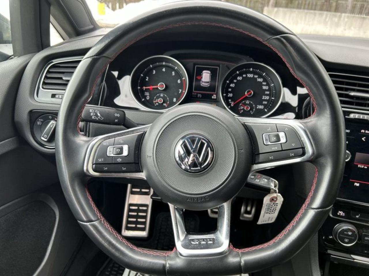 2019 Volkswagen Golf GTI Photo