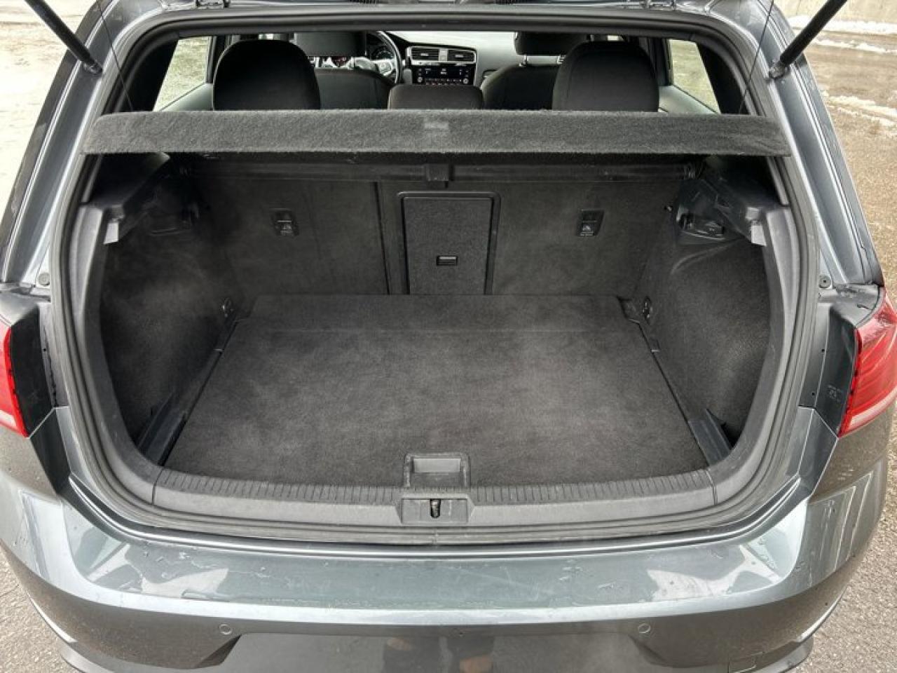 2019 Volkswagen Golf GTI Photo