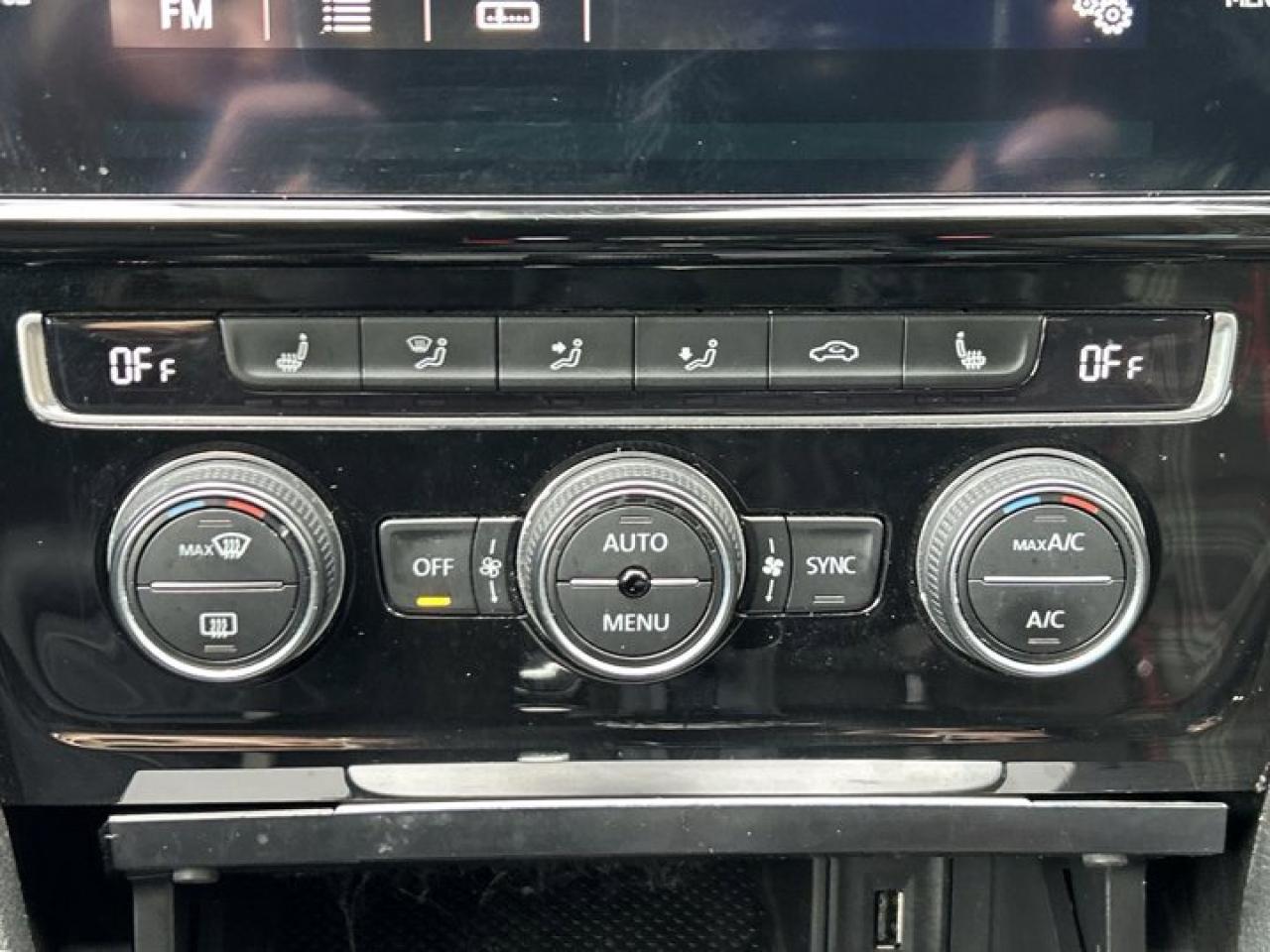 2019 Volkswagen Golf GTI Photo