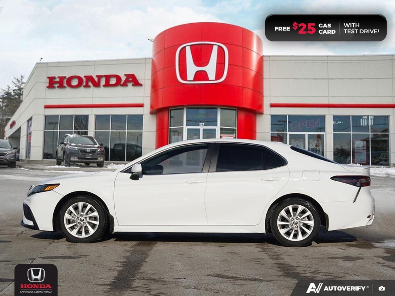 2023 Toyota Camry SE Photo