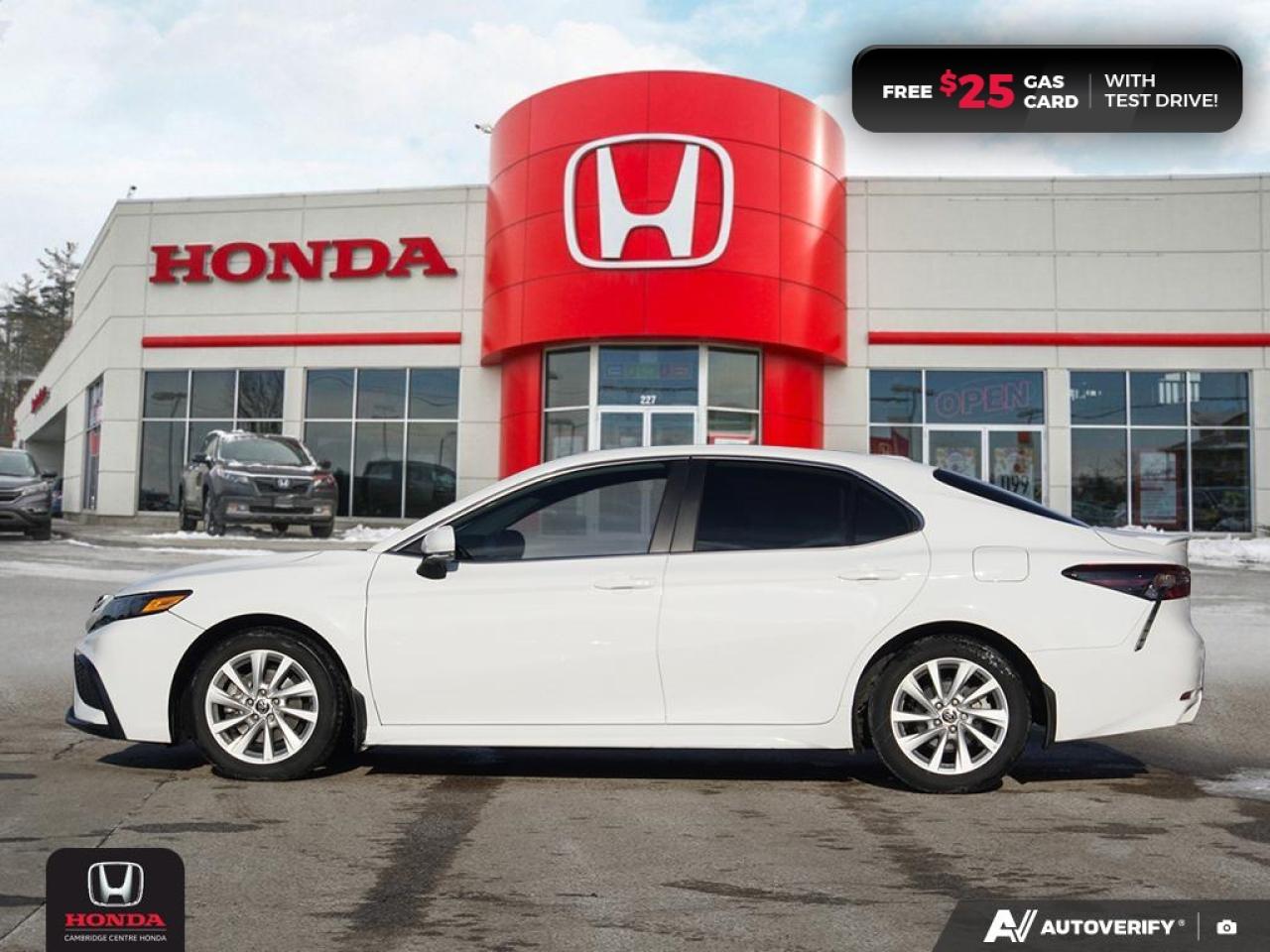 2023 Toyota Camry SE Photo2