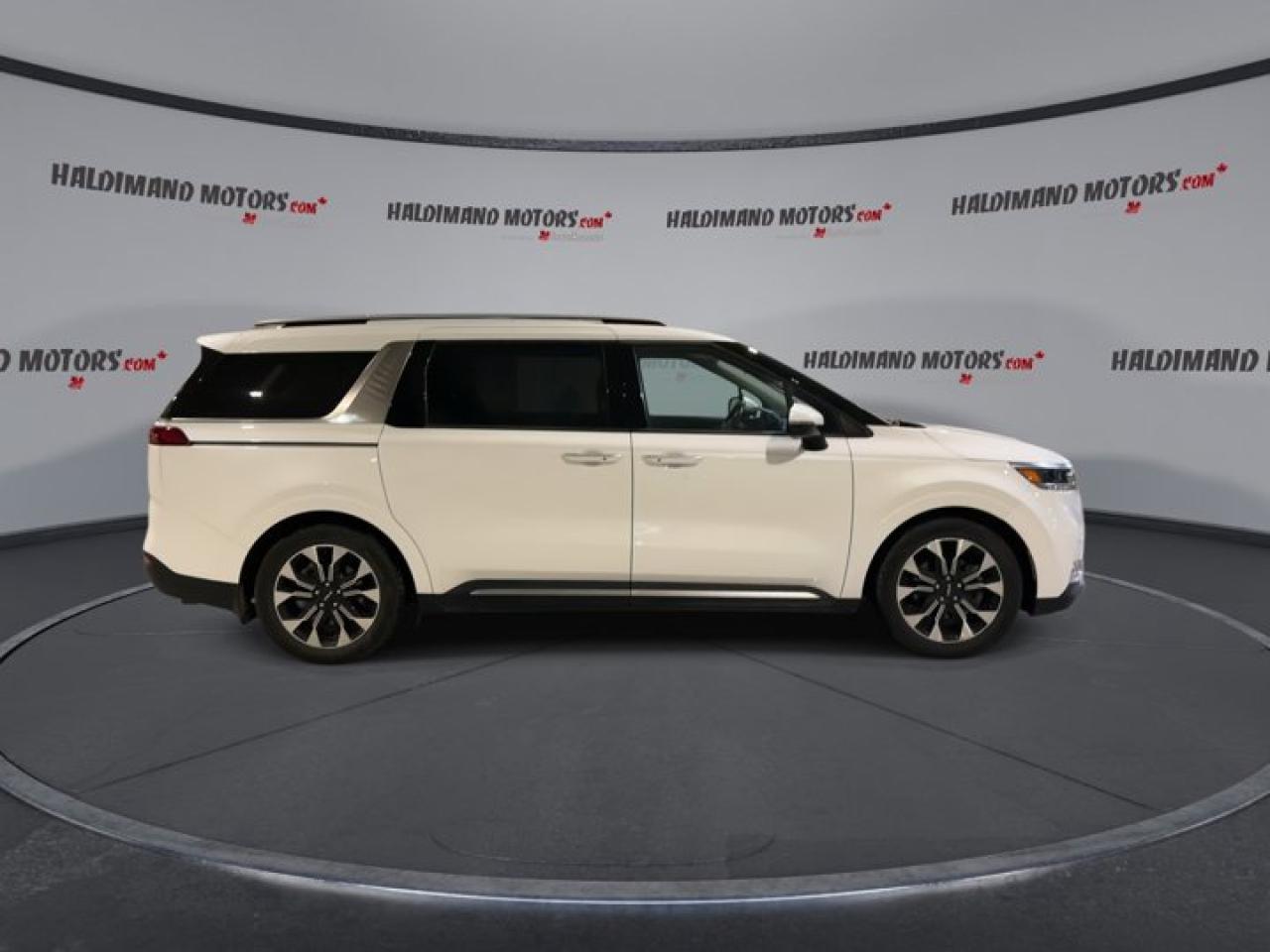 2023 Kia Carnival EX | Remote Start | Leather Seats | Heated Seats Photo