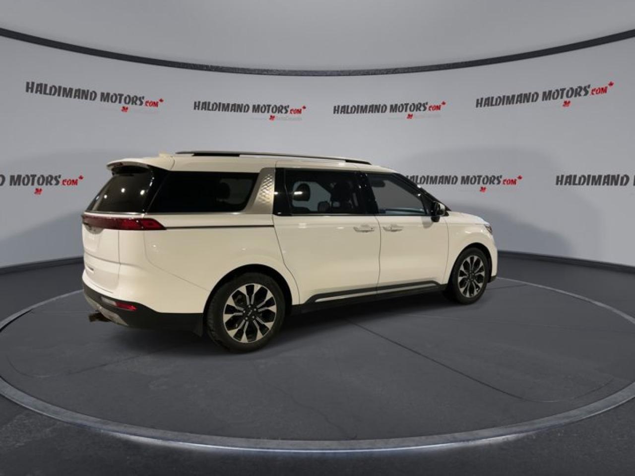 2023 Kia Carnival EX | Remote Start | Leather Seats | Heated Seats Photo