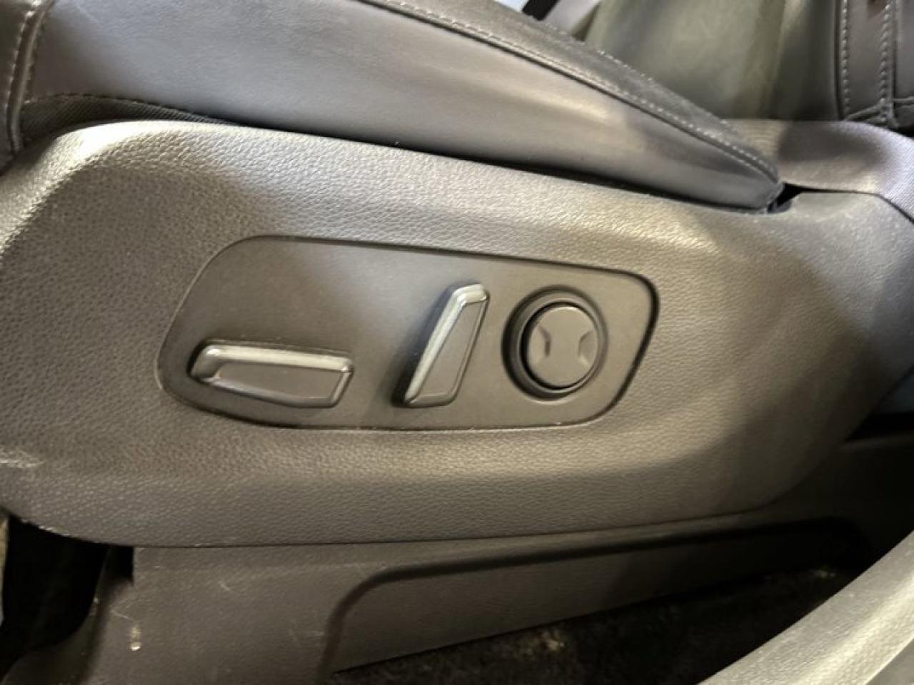 2023 Kia Carnival EX | Remote Start | Leather Seats | Heated Seats Photo