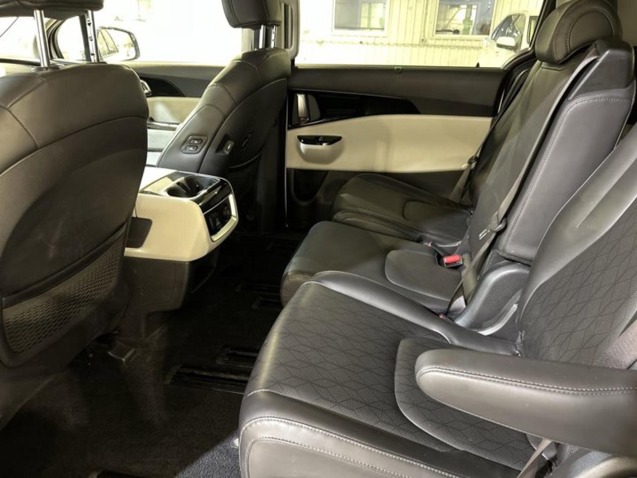 2023 Kia Carnival EX | Remote Start | Leather Seats | Heated Seats Photo