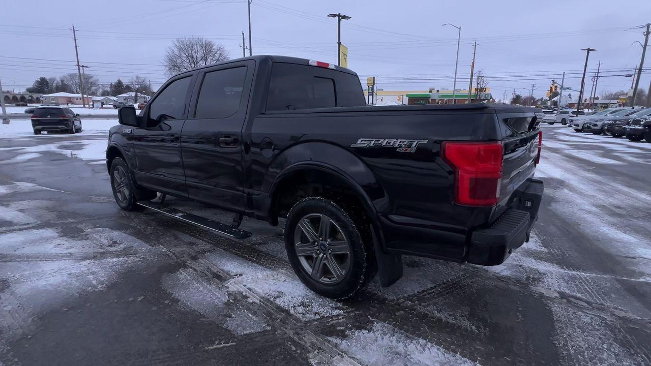 2020 Ford F-150 Lariat 4X4, MOONROOF, HEATED LEATHER SEATS, POWER LIFTGATE, NAV, BACK UP CAM!! Photo