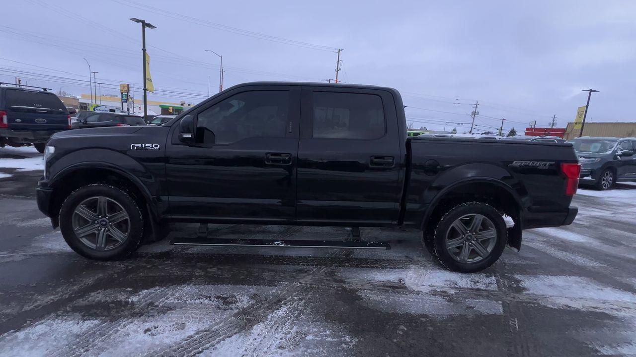 2020 Ford F-150 Lariat 4X4, MOONROOF, HEATED LEATHER SEATS, POWER LIFTGATE, NAV, BACK UP CAM!! Photo