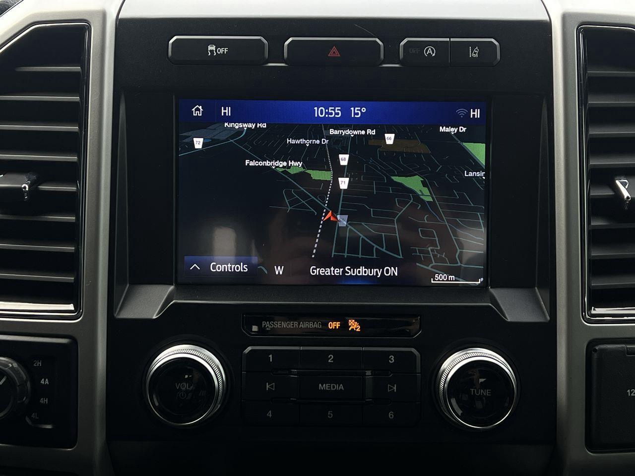 2020 Ford F-150 Lariat 4X4, MOONROOF, HEATED LEATHER SEATS, POWER LIFTGATE, NAV, BACK UP CAM!! Photo