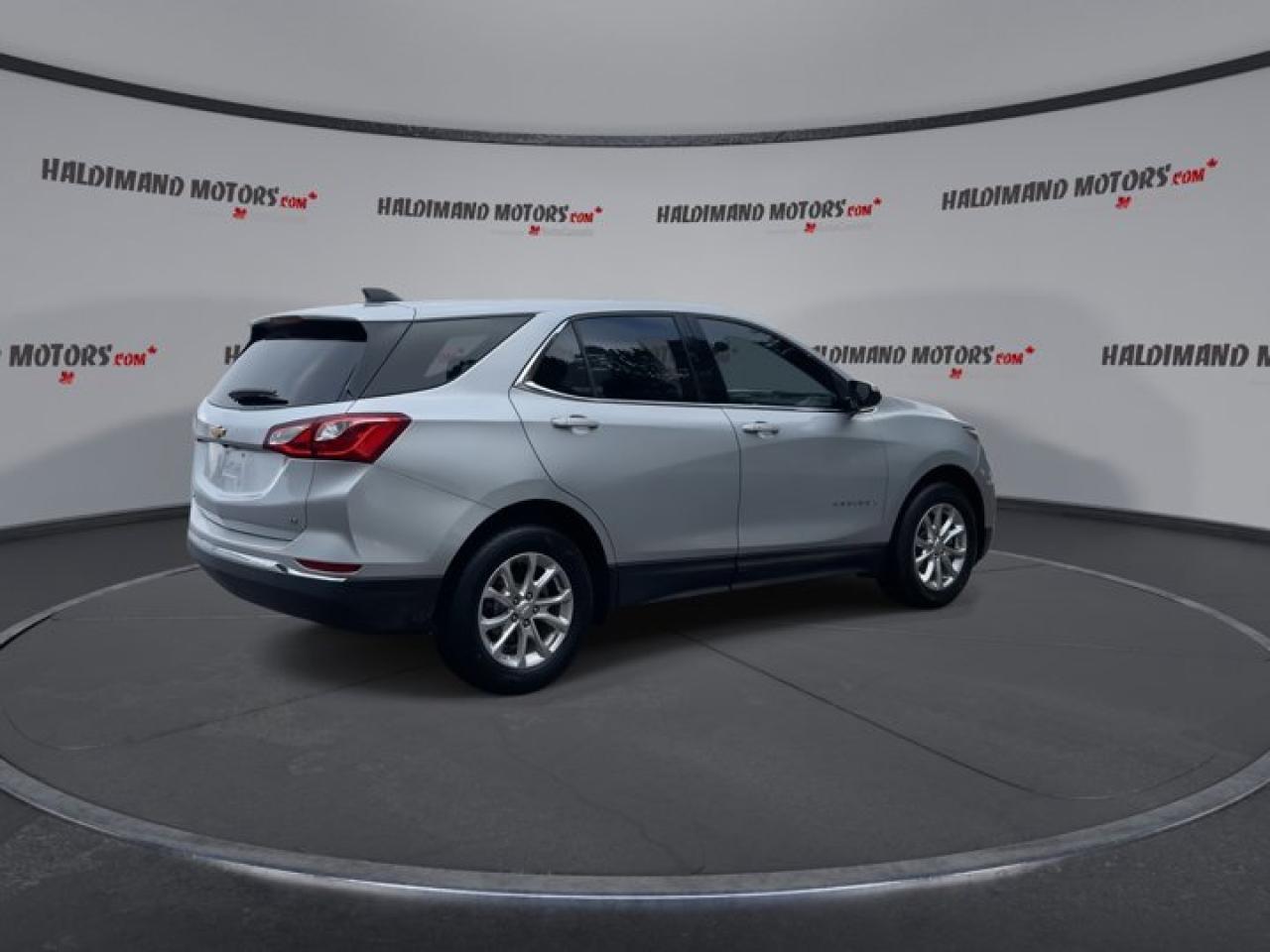 2020 Chevrolet Equinox LT Photo