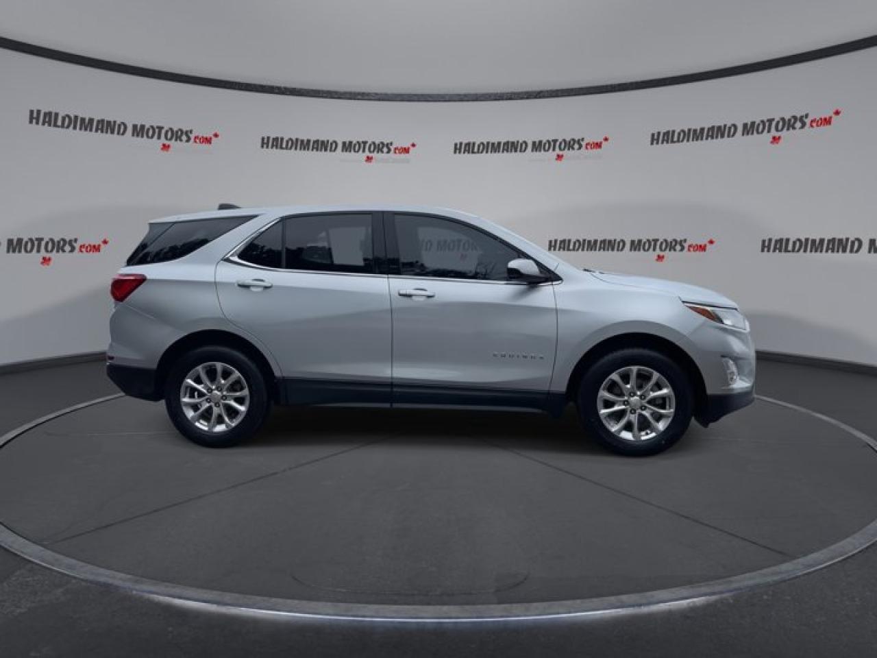 2020 Chevrolet Equinox LT Photo