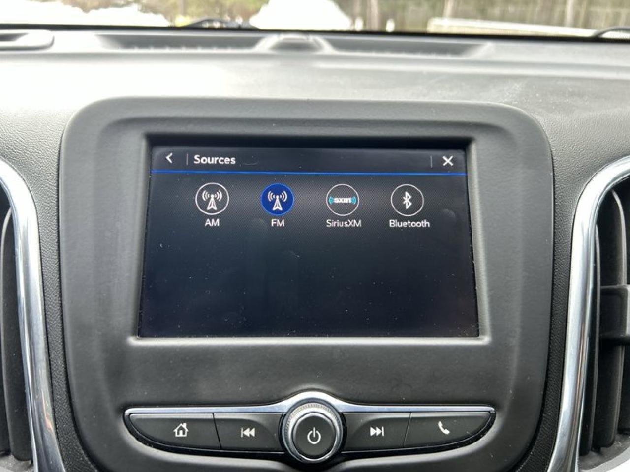 2020 Chevrolet Equinox LT Photo