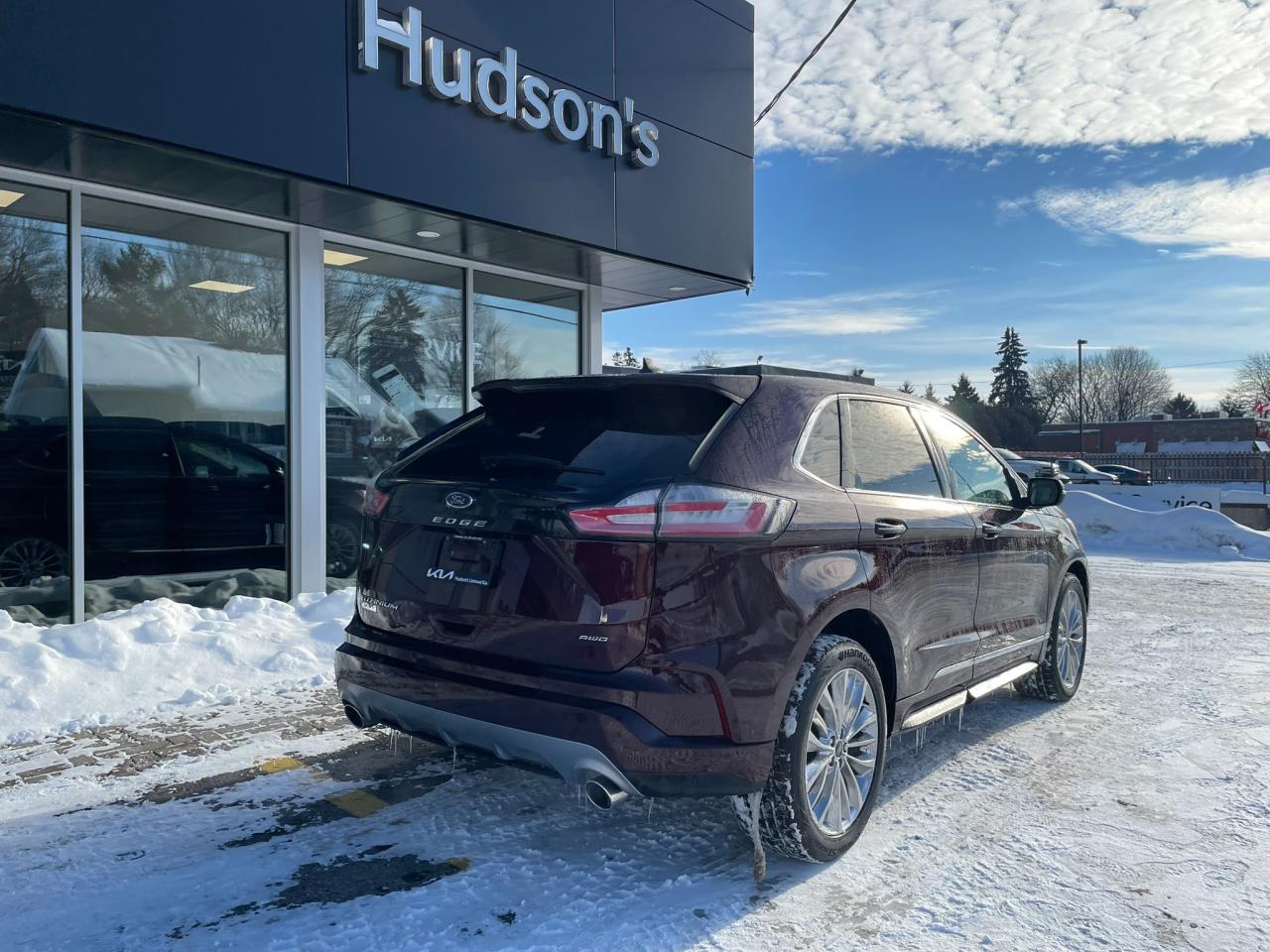 2022 Ford Edge Titanium Panoramic Sunroof | Navigation | 20" Wheels Photo