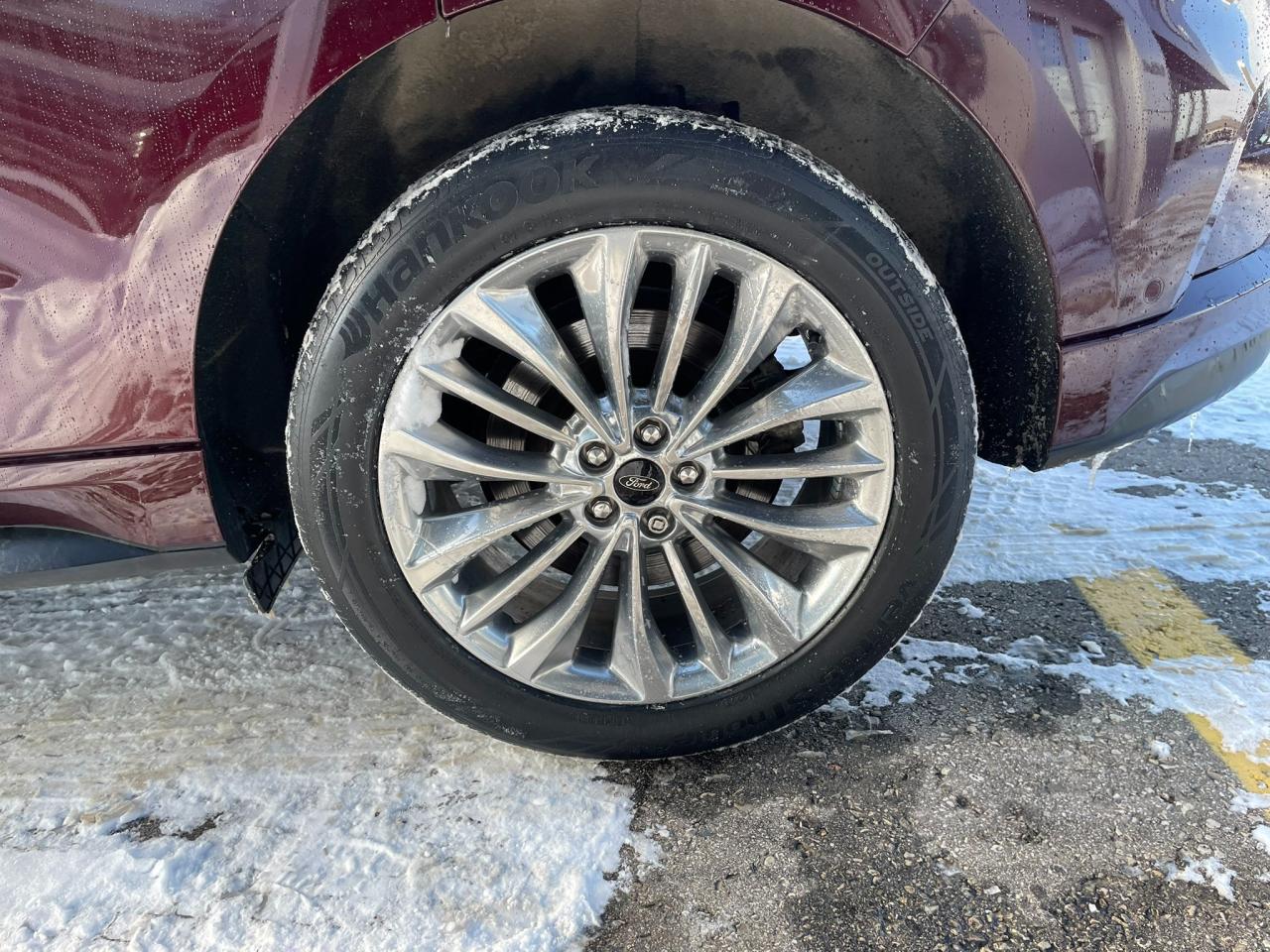 2022 Ford Edge Titanium Panoramic Sunroof | Navigation | 20" Wheels Photo