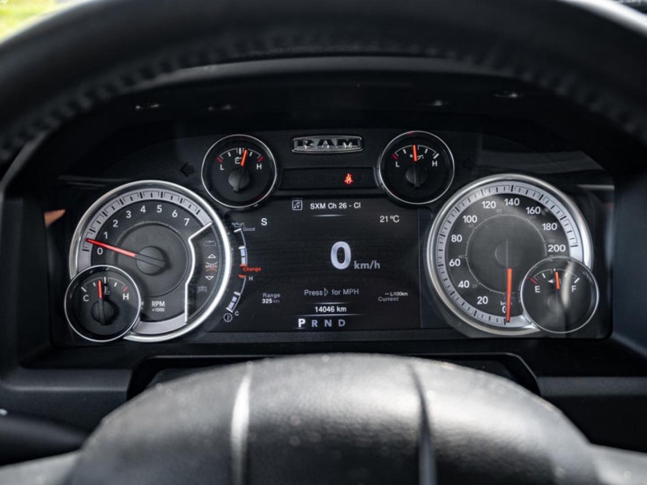 2023 RAM 1500 Classic EXPRESS Photo2