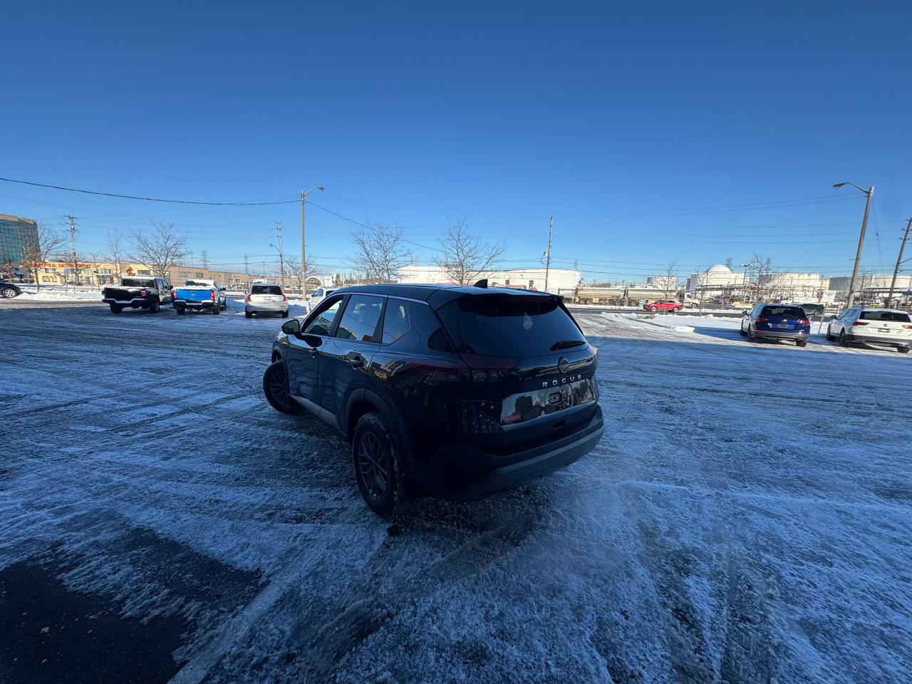 2023 Nissan Rogue S AWD AUTO A/C A/CARPLAY H/SEATS B/SPOT CAMERA Photo4