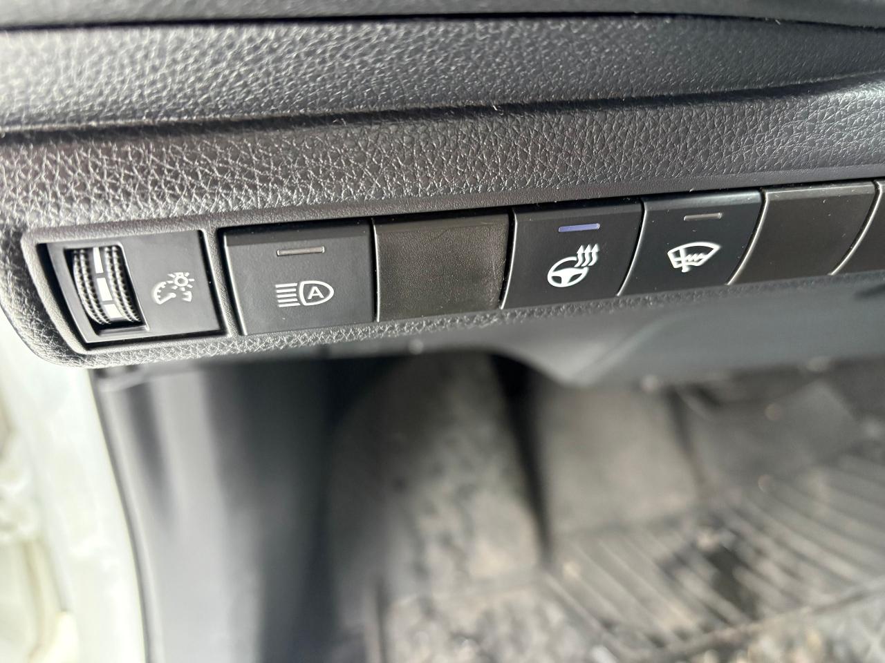 2022 Toyota Corolla LE,UPGRADE,HEADS-UP,BLUETOOTH,ALLOYS,S/ROF,SAFTIED Photo