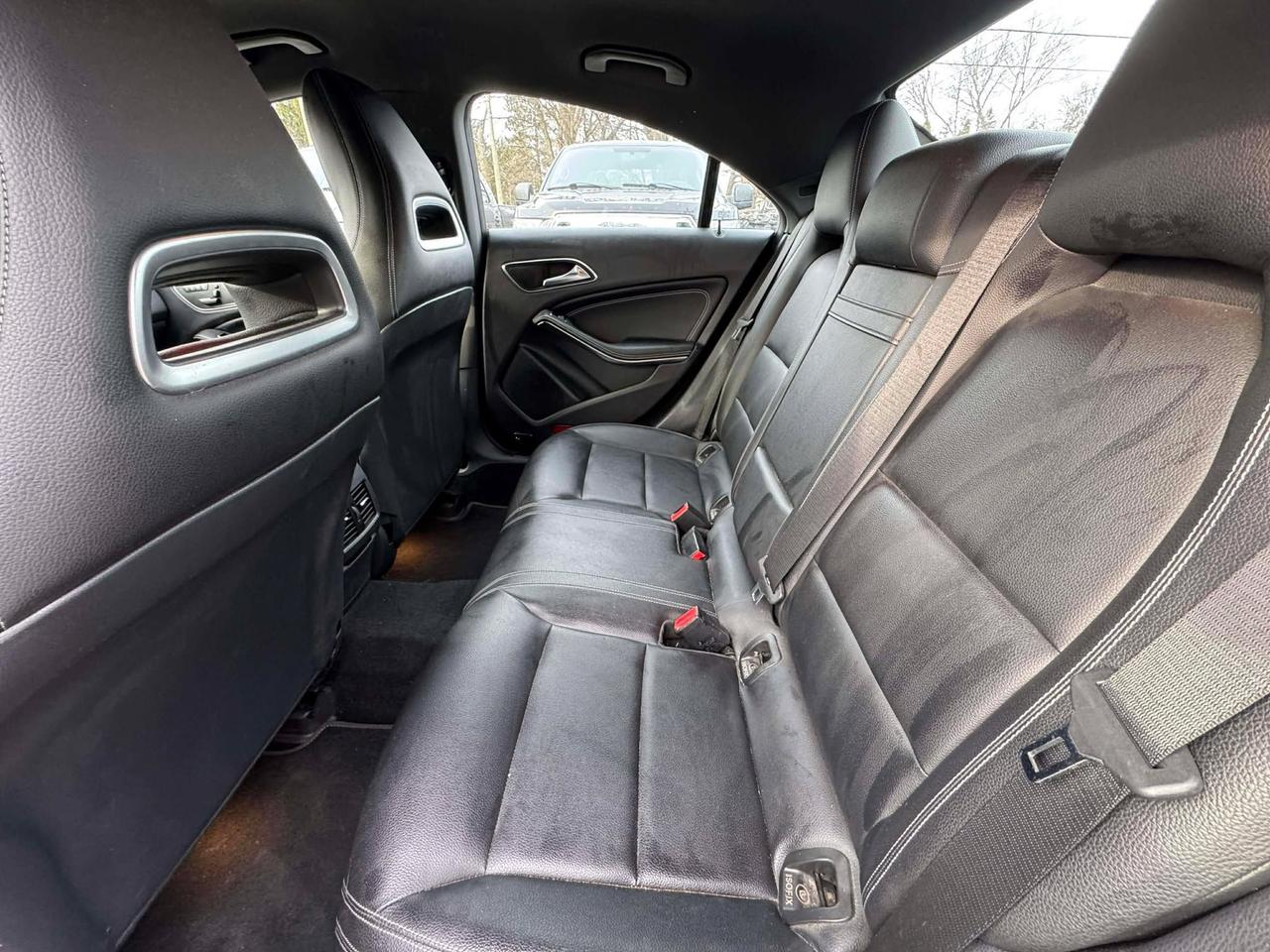 2016 Mercedes-Benz CLA-Class 4dr Sdn CLA 250 4MATIC Photo