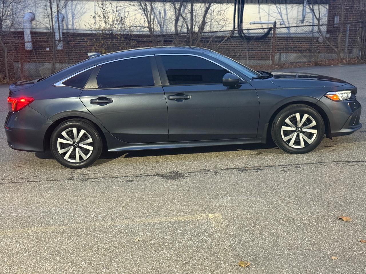 2024 Honda Civic LX-B - Photo #4