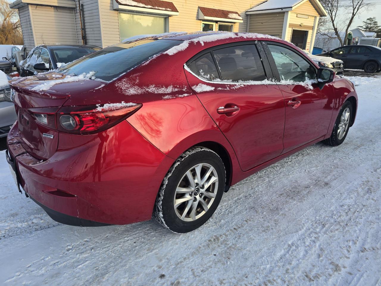 2016 Mazda MAZDA3 GS - Photo #4
