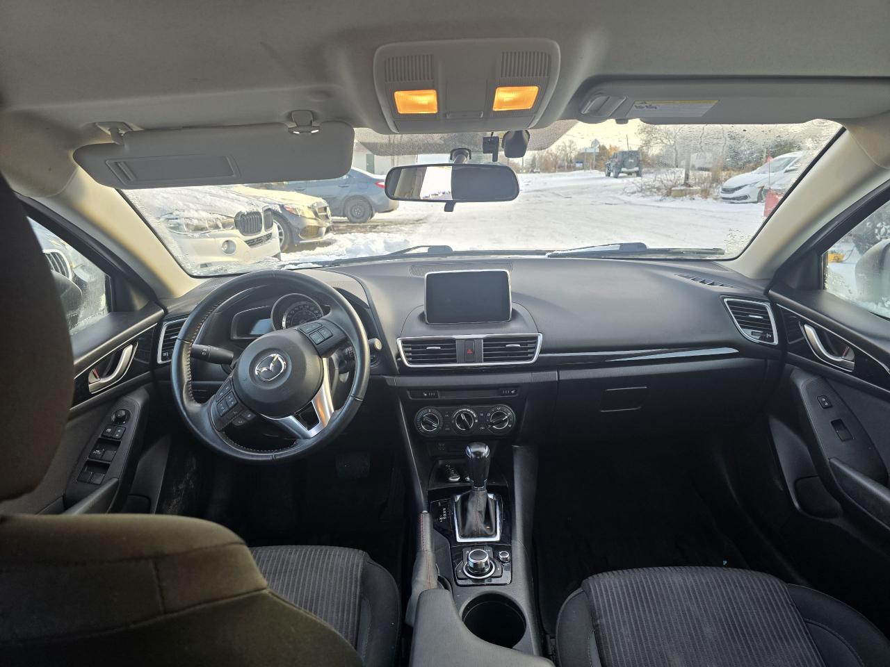 2016 Mazda MAZDA3 GS - Photo #9