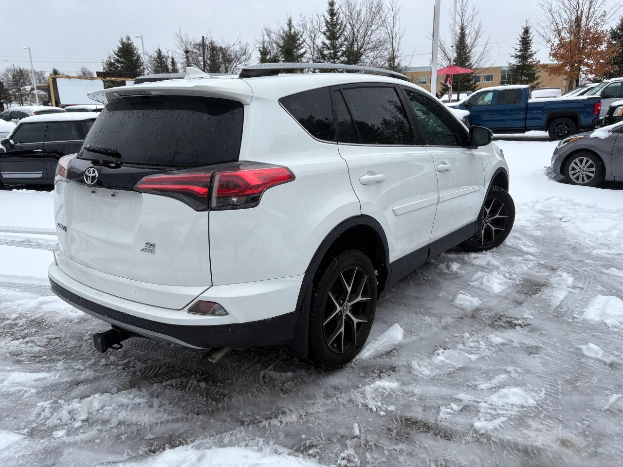 2017 Toyota RAV4 SE,AWD.LEATHER,NAV,SUNROOF,CERTIFIED,WARRANTY INCL Photo2