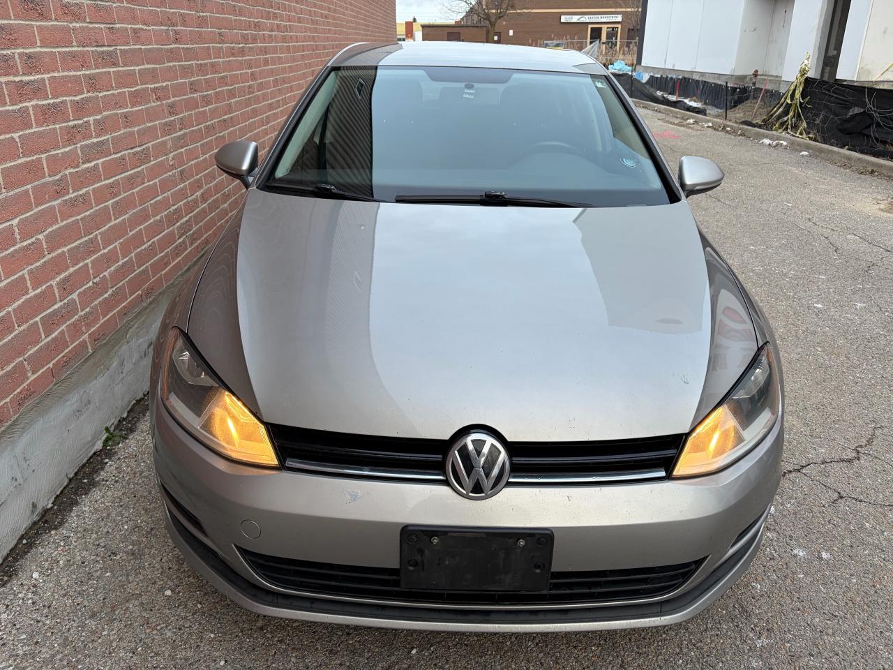 2015 Volkswagen Golf TRENDLINE - Photo #2