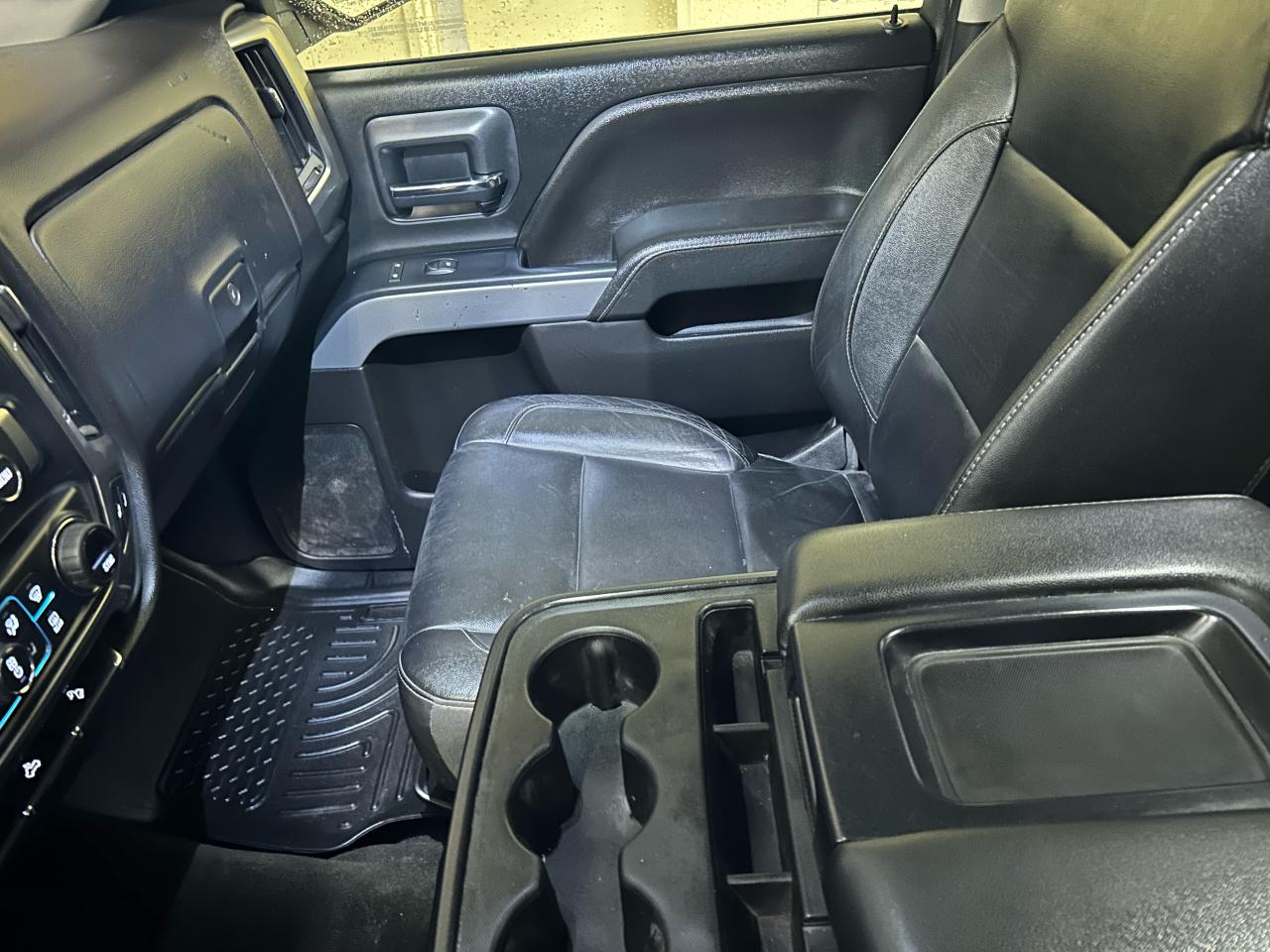 2018 Chevrolet Silverado 1500 LT - Photo #11