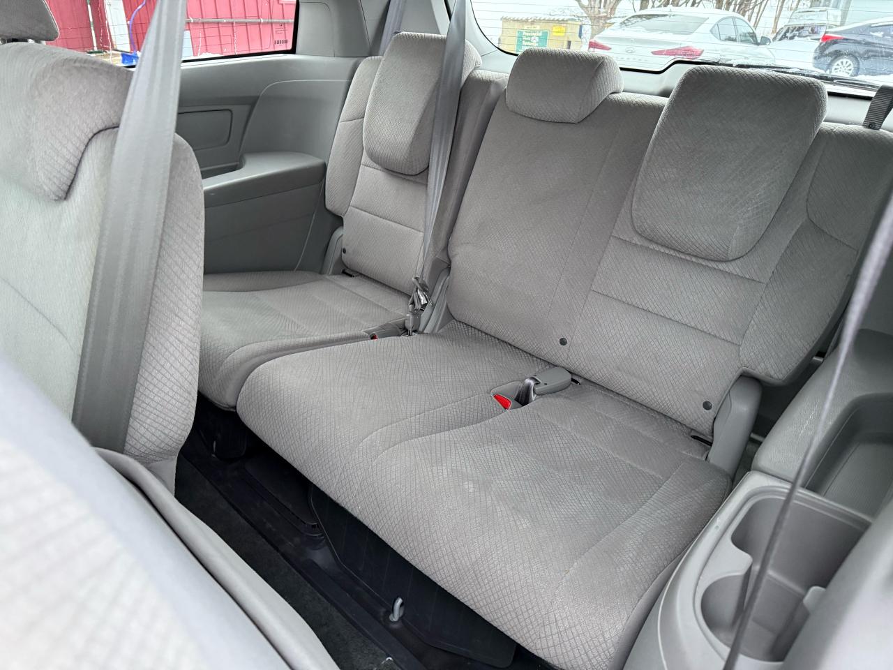 2016 Honda Odyssey EX Power door back up camera - Photo #10